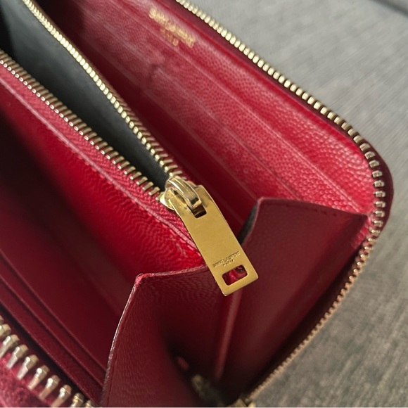 💯 Authentic YSL Chevron Pebble Leather Long Wallet - Picture 6 of 13